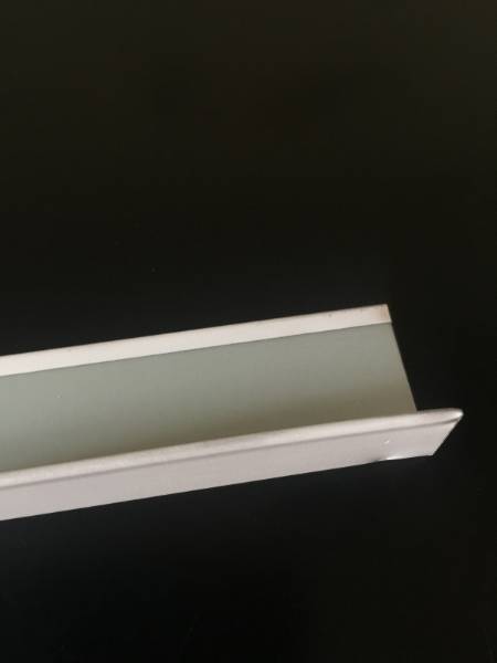 AMF Ventatec 3000mm Wall Angle  (White/19mm x 24mm)